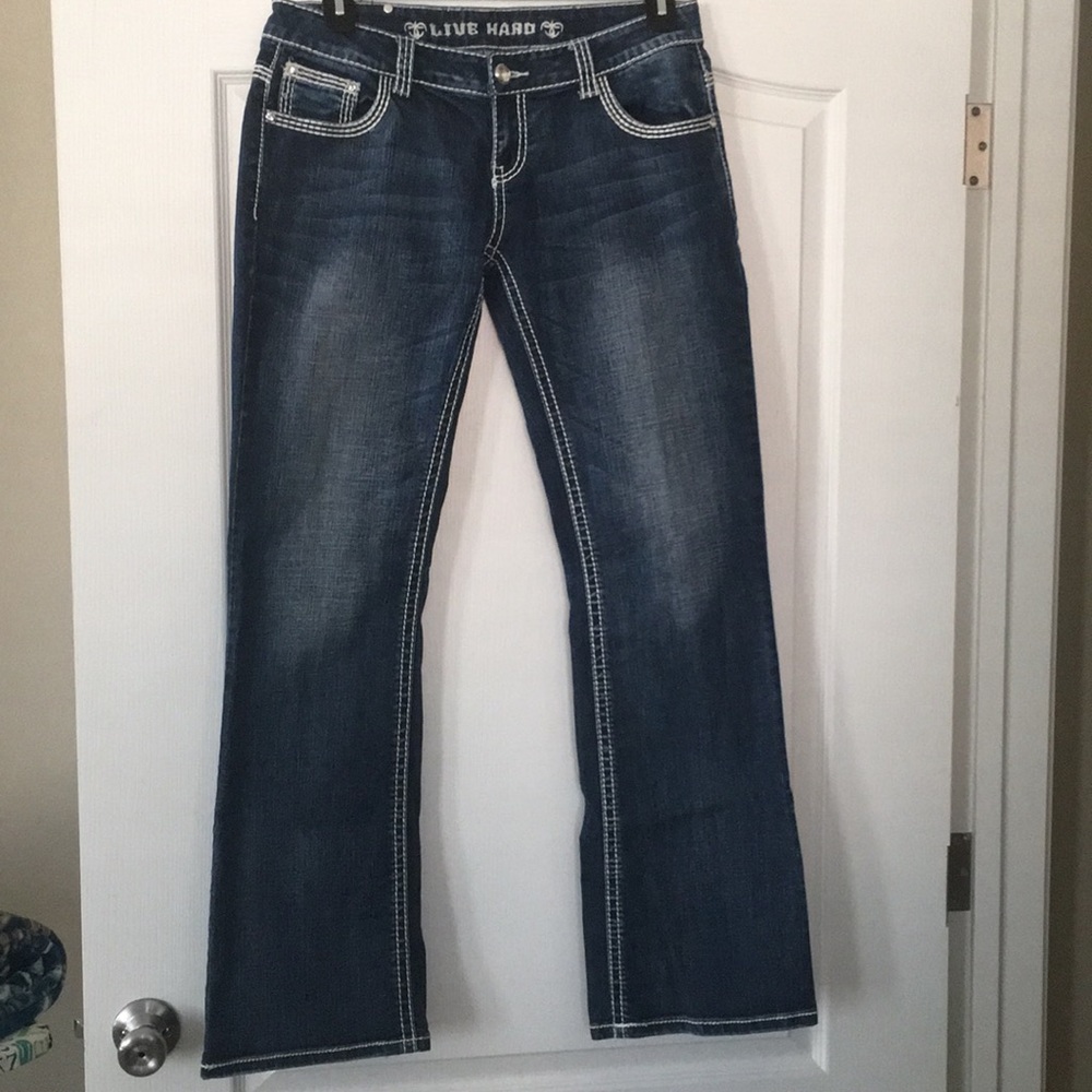 Live Hard play hard jeans